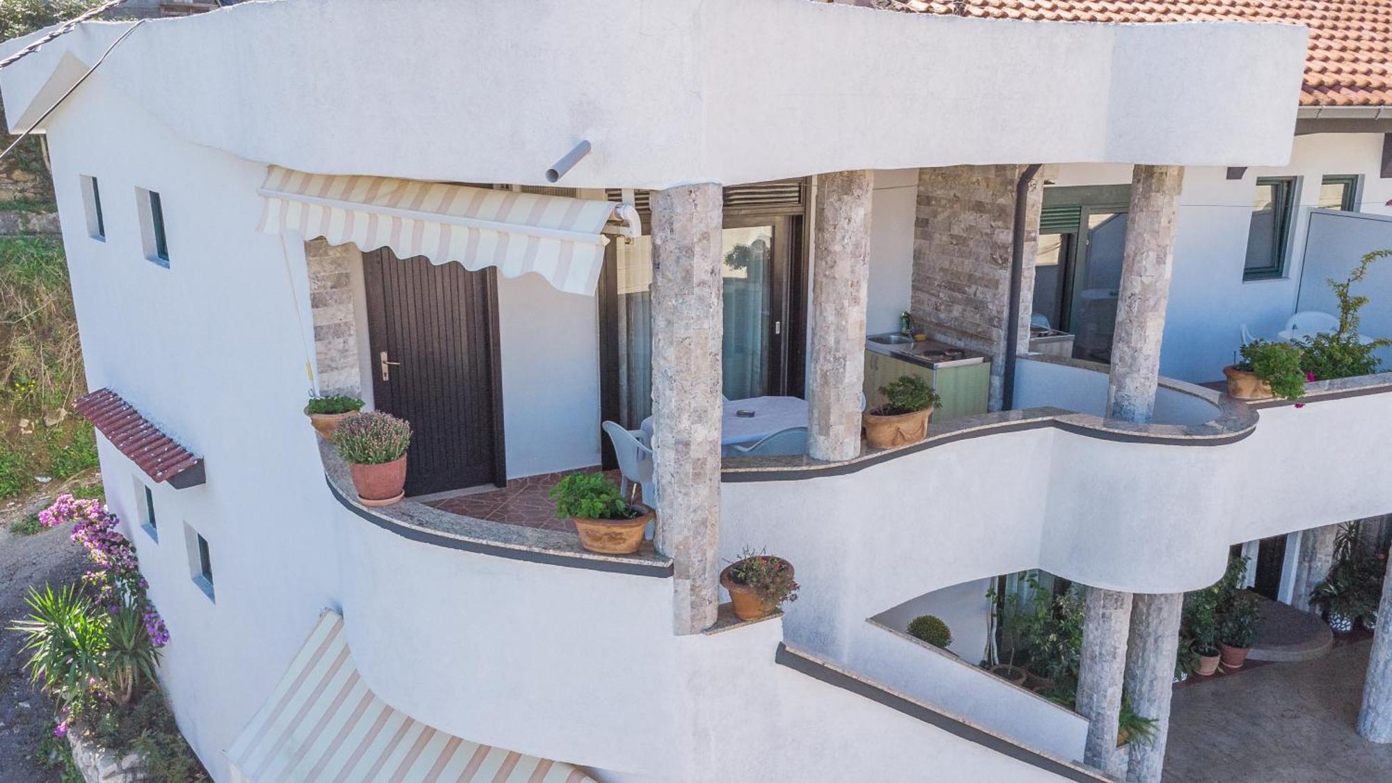Apartments Ishmi In Center Of Ulcinj Pokój zdjęcie