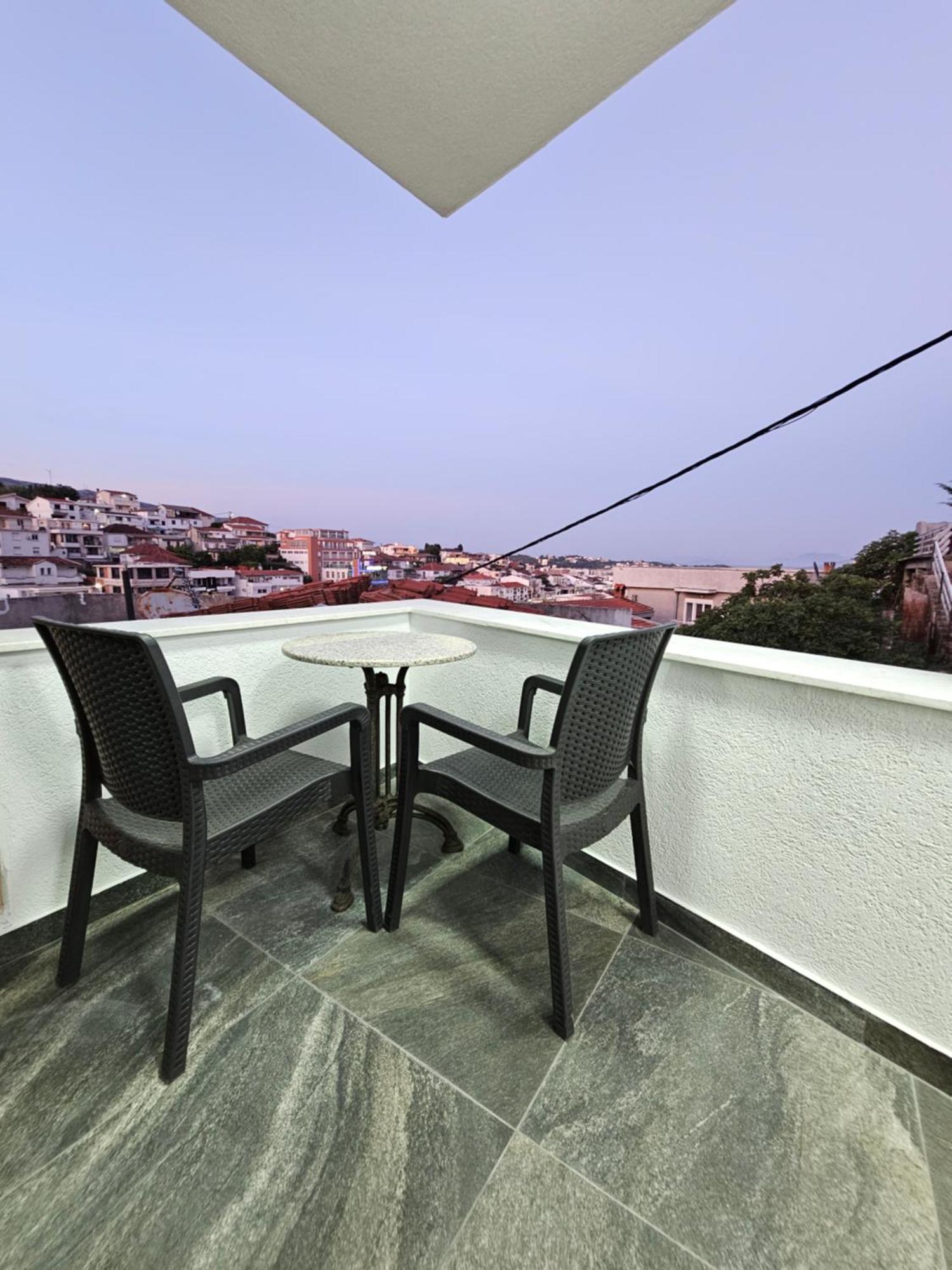 Apartments Ishmi In Center Of Ulcinj Zewnętrze zdjęcie