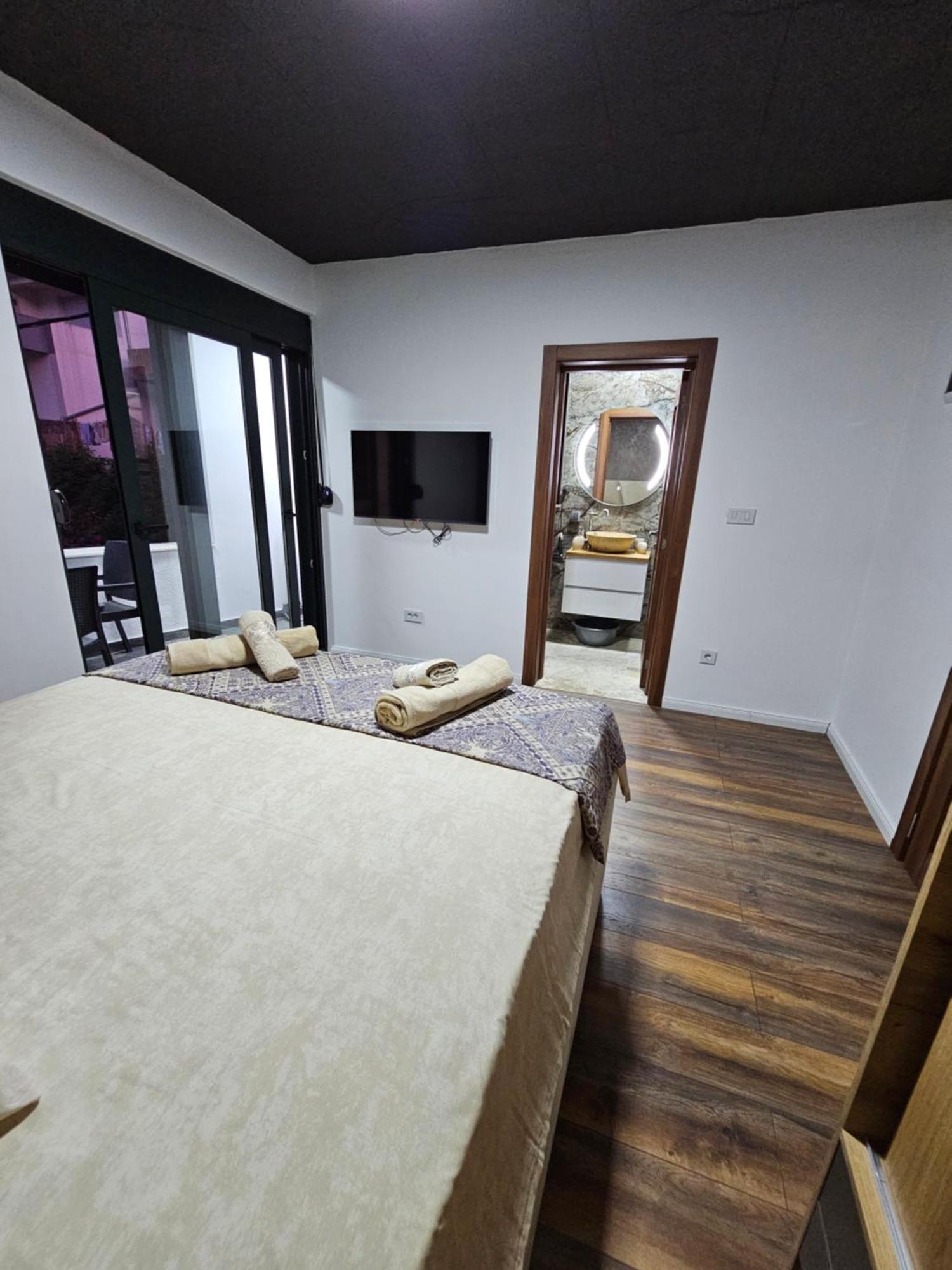 Apartments Ishmi In Center Of Ulcinj Zewnętrze zdjęcie